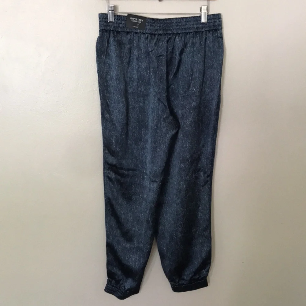 NEW‎ Simply Vera Vera Wang Effortless Denim Wash Jogger Pants